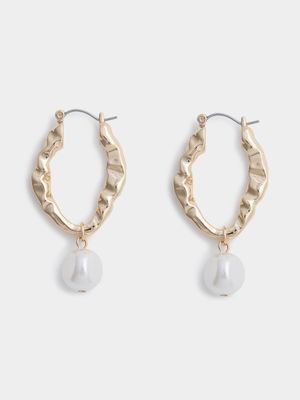 Molten Hoop Earrings with Pearls Detail