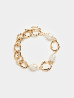 Gold Tone Chain Bracelet with Pearl Detail
