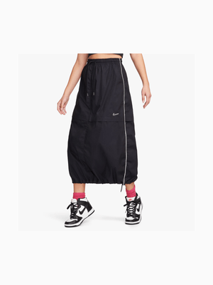Nike Women's Nsw Black Skirt