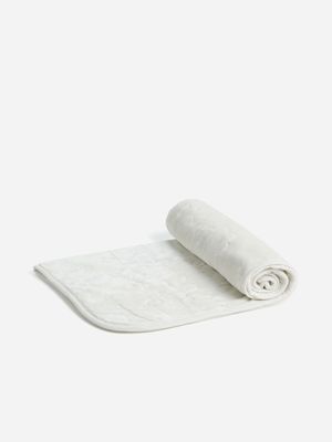 Jet Baby Cream Embossed Mink Bedding Blanket