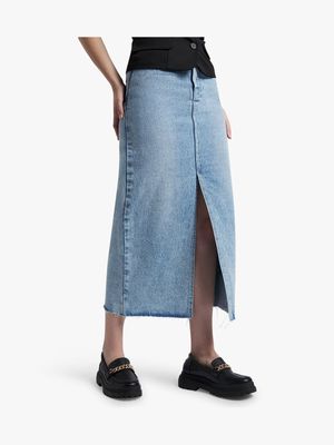 Women's Light Wash Midi Denim Skirt With Slit