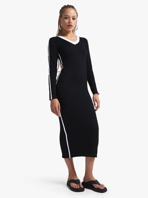 Women's Black & White Sporty Seamless Dress