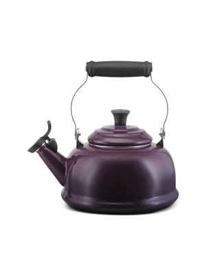 le creuset fig classic kettle
