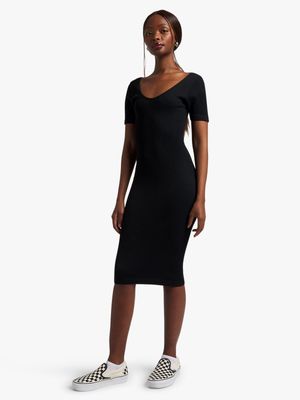 Women's Black Seamless Scoop Neck Dress