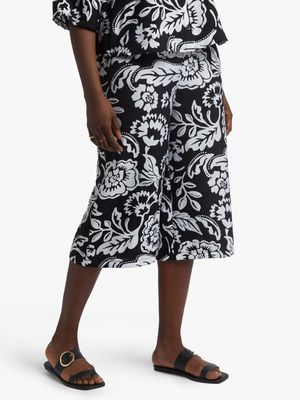 Women's Black & White Floral Print Culotte Pants