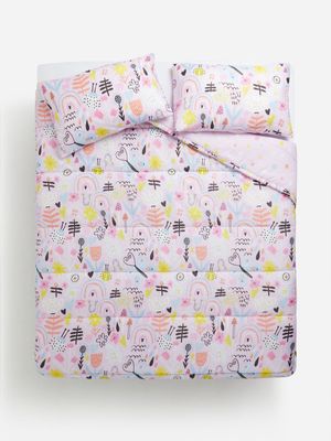 Jet Home Pink Whimsical Garden Queen/Standard Comforter Set