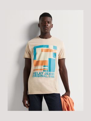Men's Relay Jeans Slim Fit Tonal Blocked Graphic Stone T-Shirt