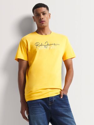 Men's Relay Jeans Slim Fit Signature Text Graphic Yellow T-Shirt