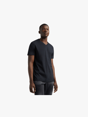 Men's Markham V-Neck Basic Black T-Shirt