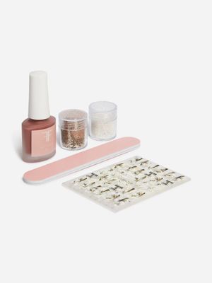 Foschini All Woman Nail Kit Gift Set