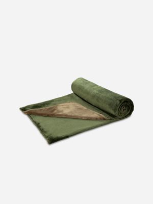 Reversible Sherpa Throw Olive 150x180