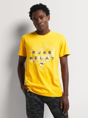 Men's Relay Jeans Outdoor Outline Yellow Graphic T-Shirt