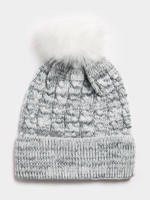 Jet Women's Grey/White Cable Knit Beanie