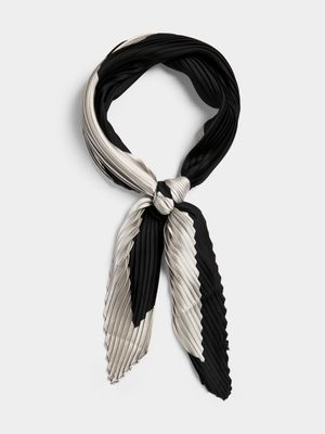 Silver & Black Printed Pleated Scarf