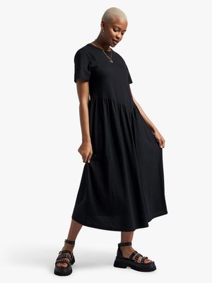 Women's Black Tiered Maxi T-Shirt Dress