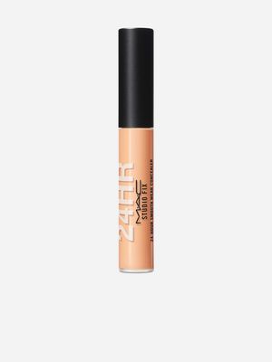 MAC Studio Fix 24-Hour Smooth Wear Concealer