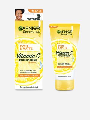 Garnier Even & Matte Vitamin C Protection Day Cream Moisturizer SPF30
