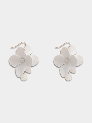 Feminine Flower Drop Earrings