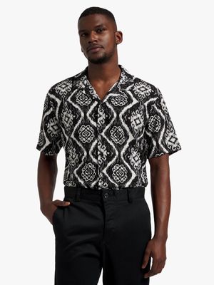 Men's Markham Printed Crinkle Mono Tribal Black Shirt