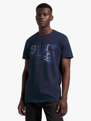 Men's Relay Jeans Slim Fit Bold Graphic Navy T-Shirt