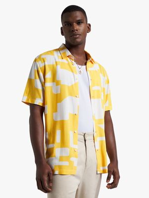 Men's Markham Printed Viscose Yellow Geo Shirt