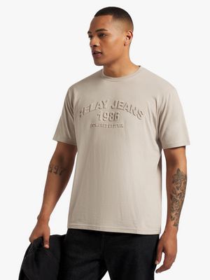 Men's Relay Jeans Reg Embossed Stone T-Shirt