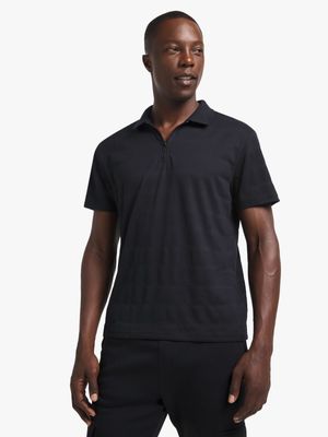 Men's Black Textured Quarter Zip Golfer