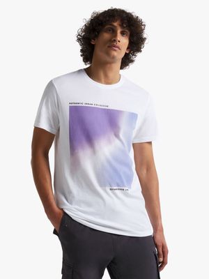 Men's White Graphic Print T-Shirt