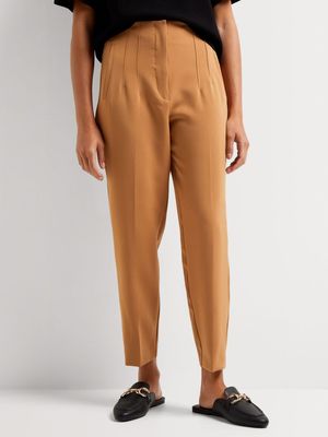 Tapered Leg Darted High Waist Pants