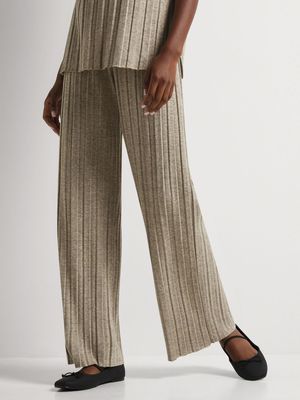 Wide Leg Pleated Pants