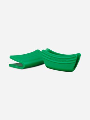 le creuset silicone handle grip bamboo