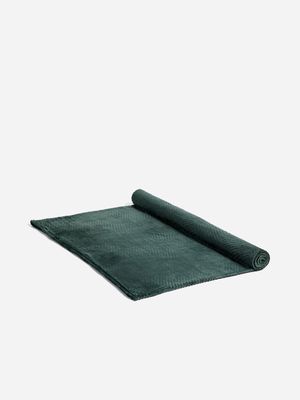 Jet Home Green Embossed Geo Fleece Throw 125x150