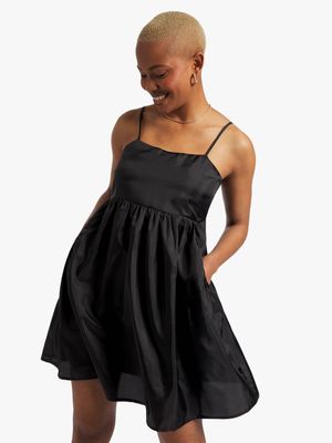 Women's Black Cami Dress With Pockets