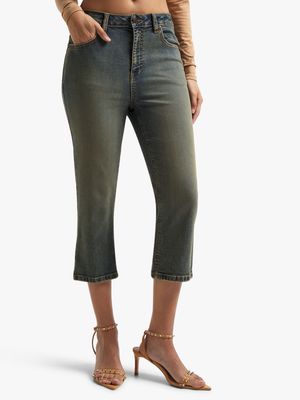 Women's Medium Wash Capri Jeans