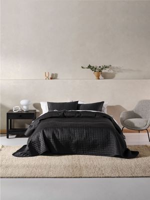 Linen House Verona Black Coverlet Set 270x270