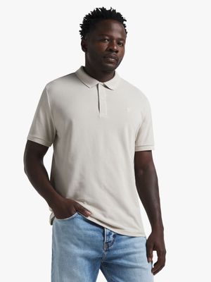 Men's Stone Golfer