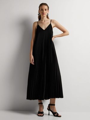 Luella Pleated Maxi Sundress