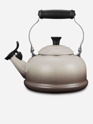 Le Creuset Classic Whistling Kettle Nutmeg