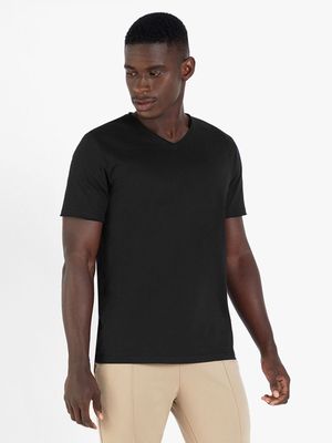 Men's Markham Raw Edge Cross Over V-Neck Basic Black T-Shirt