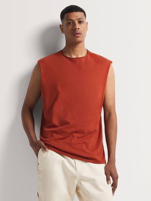 Men's Markham Basic Raw Edge Rust Vest