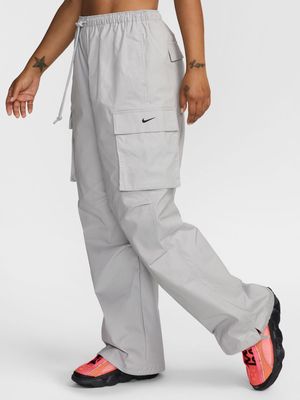 Nike Women's NSW Mid-Rise Oversized Grey Cargo Trousers