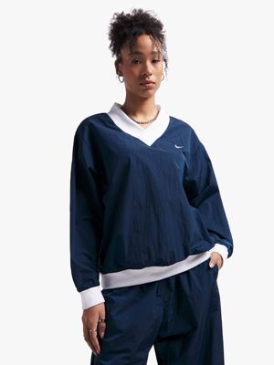 Nike Women's NSW Essential Women's Loose UV Woven Long-Sleeve V-Neck Top