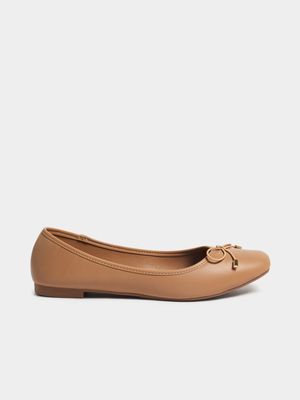 Jet Women's Nude Square Toe Bow Pumps