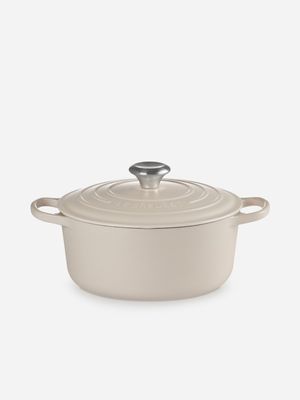 Le Creuset Signature Round Cocotte 24cm Brioche