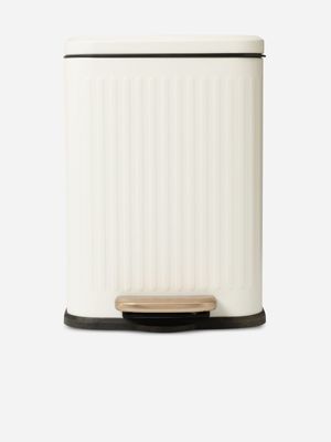 Wide Fluted Bathroom Bin White 6L