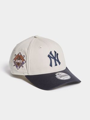 New Era Unisex 9FORTY World Series NY Yankees Beige/Navy Cap