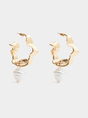 Women's Gold Wavy Hoop Earrings