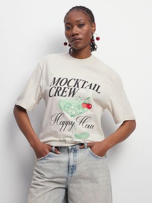 Women's Stone Mocktail Crew Graphic Top