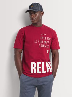 Men's Relay Jeans Regular Multi Panel Bold Red T-Shirt