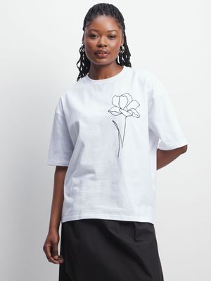 Jet Women's White Embroidered Flower T-Shirt